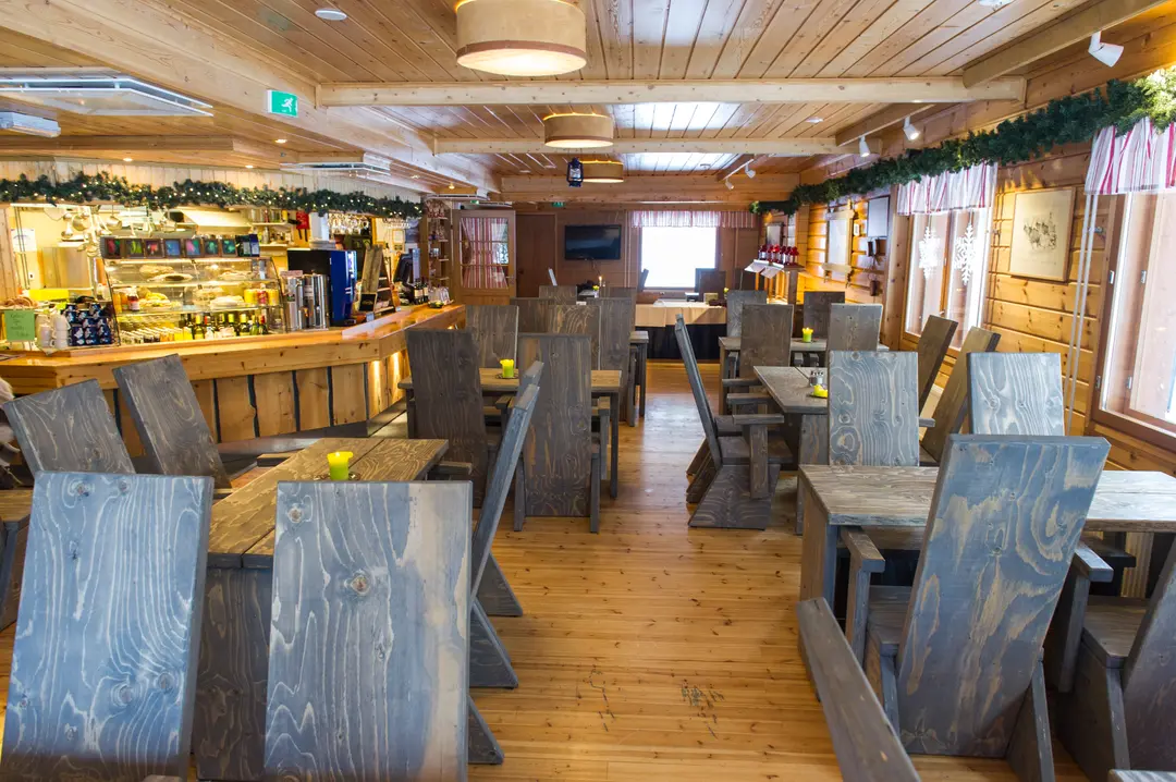 Resort restaurant with warm atmosphere